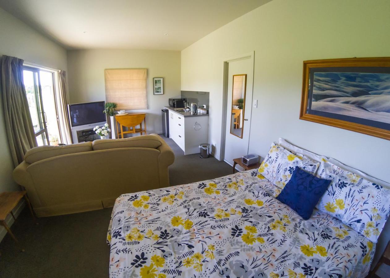 Dunstan Road Bed & Breakfast *